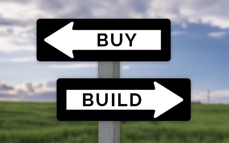 Build vs. Buy: hoe neem je de juiste strategische softwarebeslissing?